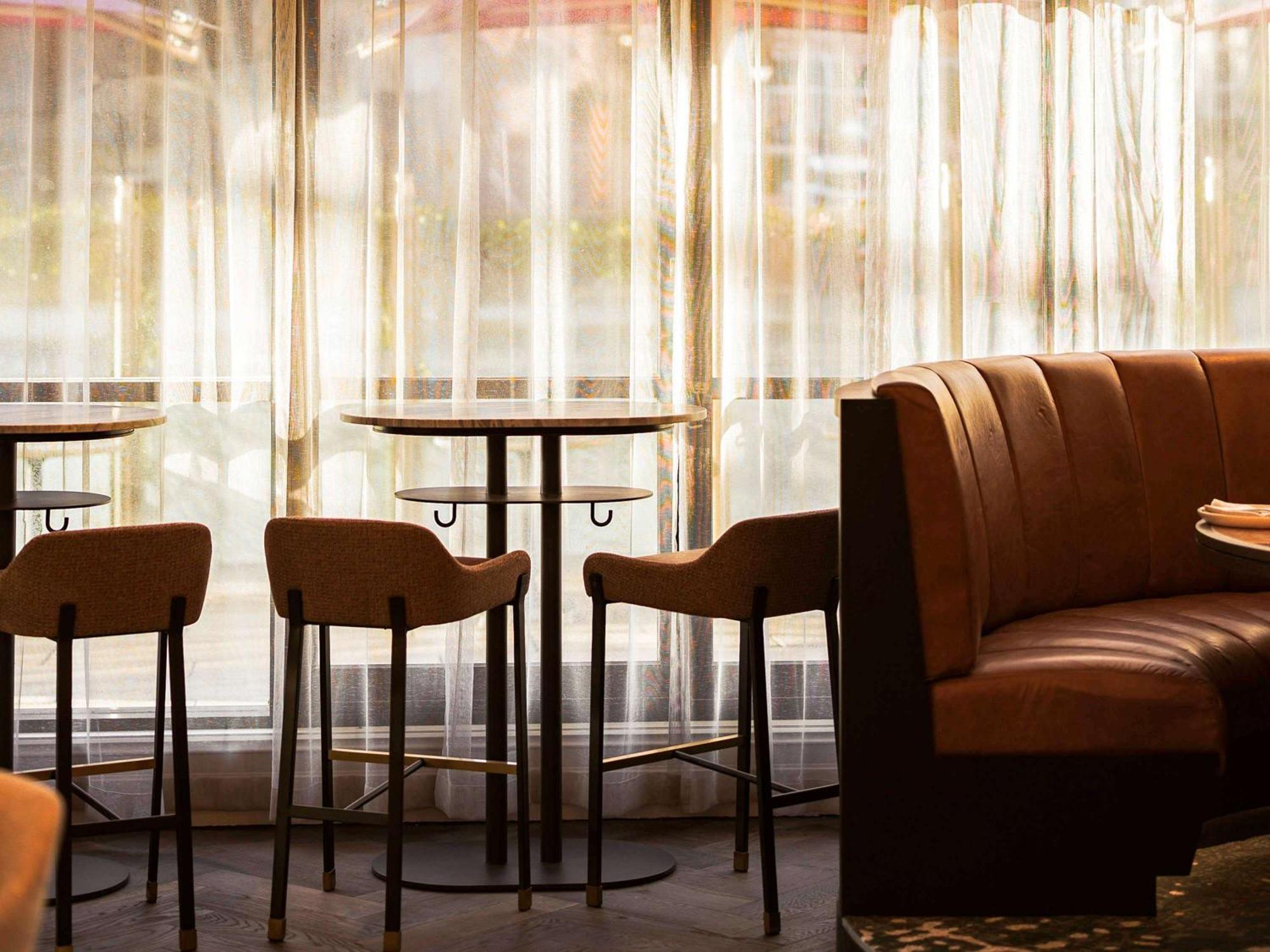 더 플레이포드 애들레이드- M 갤러리 외부 사진 Interior of the restaurant